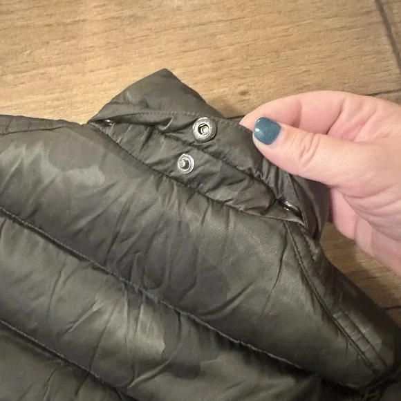 Moncler Maya Giubbotto Green Camo Coat Boys 6 Green Zip Up Down Feather Jacket - Picture 8 of 16